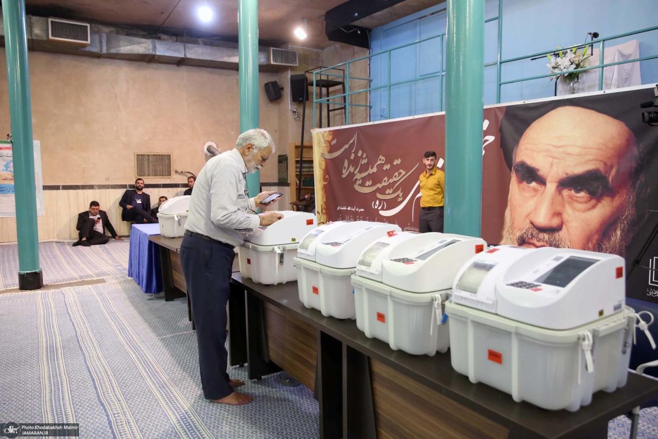 انتخابات دستوری خامنه‌ای